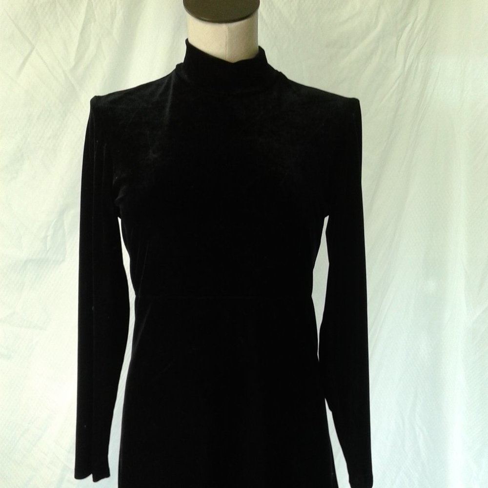 Floor Length Stretch High Neck Velvet Gown